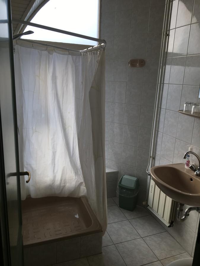 Muskátli Panzió Acomodação com café da manhã Győr Exterior foto